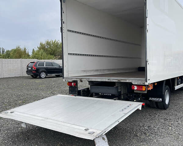 Рено D-Series, объемом двигателя 5.2 л и пробегом 307 тыс. км за 30900 $, фото 4 на Automoto.ua