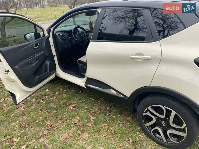 Бежевый Рено Kaptur, объемом двигателя 1.5 л и пробегом 145 тыс. км за 10300 $, фото 10 на Automoto.ua