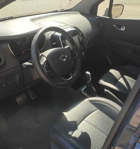 Синій Рено Kaptur, об'ємом двигуна 1.5 л та пробігом 25 тис. км за 15999 $, фото 8 на Automoto.ua