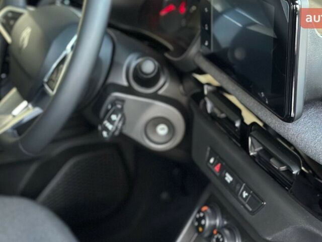 Рено Kardian, объемом двигателя 1 л и пробегом 0 тыс. км за 20683 $, фото 20 на Automoto.ua