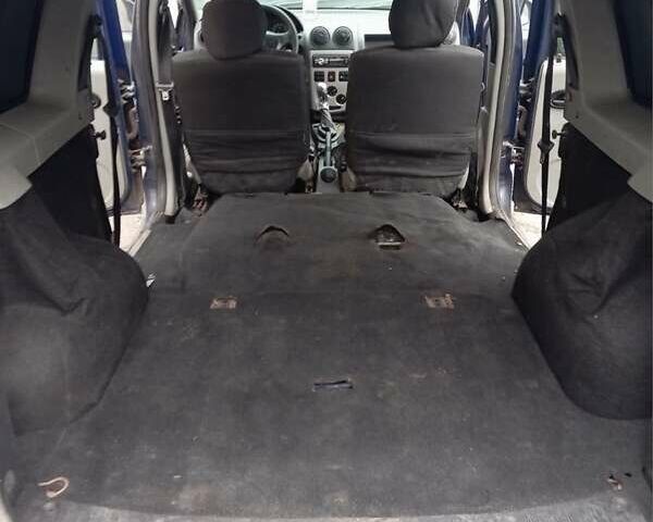 Синий Рено Logan Van, объемом двигателя 1.6 л и пробегом 362 тыс. км за 2800 $, фото 7 на Automoto.ua