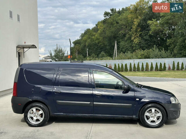 Синий Рено Logan Van, объемом двигателя 1.5 л и пробегом 380 тыс. км за 3000 $, фото 2 на Automoto.ua