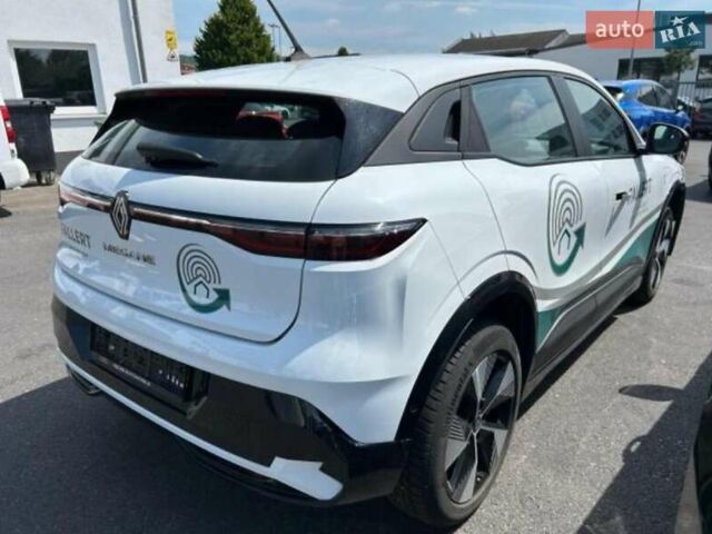 Белый Рено Megane E-Tech, объемом двигателя 0 л и пробегом 37 тыс. км за 17700 $, фото 3 на Automoto.ua