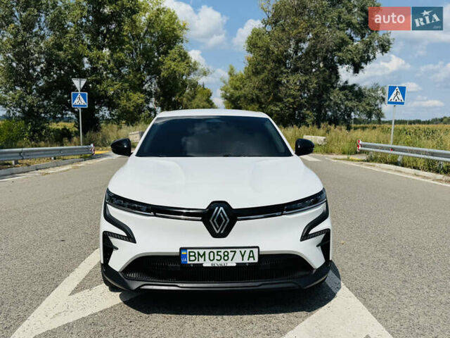 Белый Рено Megane E-Tech, объемом двигателя 0 л и пробегом 3 тыс. км за 29500 $, фото 1 на Automoto.ua