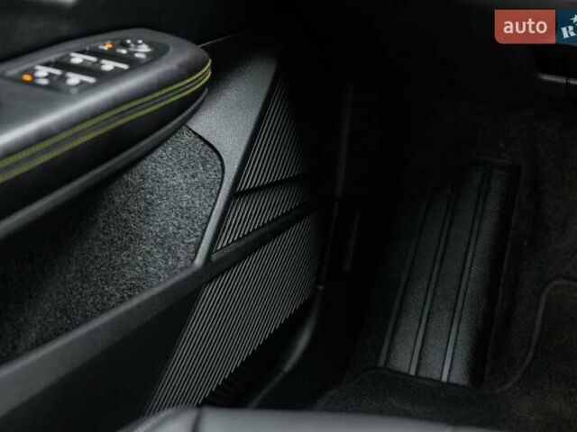 Белый Рено Megane E-Tech, объемом двигателя 0 л и пробегом 89 тыс. км за 19800 $, фото 31 на Automoto.ua