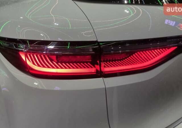 Белый Рено Megane E-Tech, объемом двигателя 0 л и пробегом 29 тыс. км за 19999 $, фото 49 на Automoto.ua