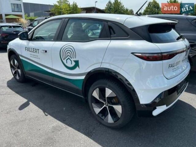 Белый Рено Megane E-Tech, объемом двигателя 0 л и пробегом 37 тыс. км за 17700 $, фото 2 на Automoto.ua