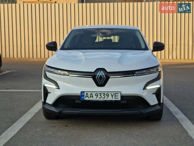 Білий Рено Megane E-Tech, об'ємом двигуна 0 л та пробігом 25 тис. км за 23000 $, фото 1 на Automoto.ua