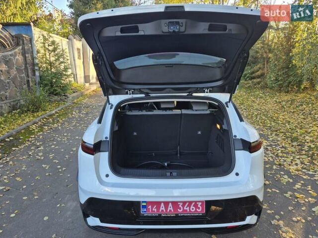 Рено Megane E-Tech 2023 в Львове на Automoto.ua Белый Рено Megane E-Tech, объемом двигателя 0 л и пробегом 7 тыс. км за 20431 $, фото 7 на Automoto.ua