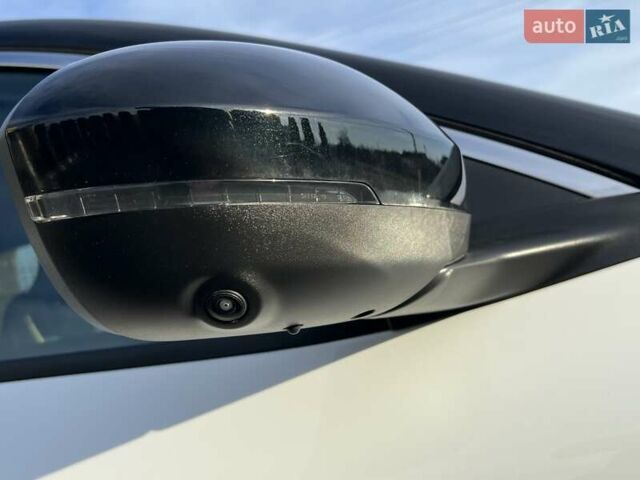 Белый Рено Megane E-Tech, объемом двигателя 0 л и пробегом 2 тыс. км за 24450 $, фото 28 на Automoto.ua