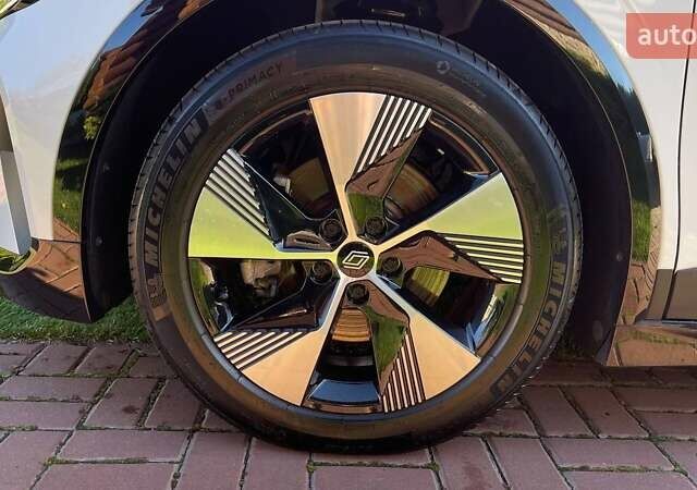 Білий Рено Megane E-Tech, об'ємом двигуна 0 л та пробігом 33 тис. км за 19700 $, фото 17 на Automoto.ua