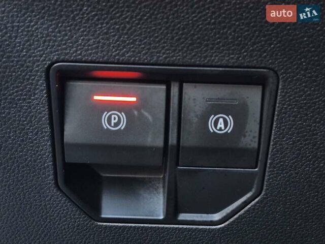 Рено Megane E-Tech 2023 в Львове на Automoto.ua Белый Рено Megane E-Tech, объемом двигателя 0 л и пробегом 7 тыс. км за 20431 $, фото 17 на Automoto.ua