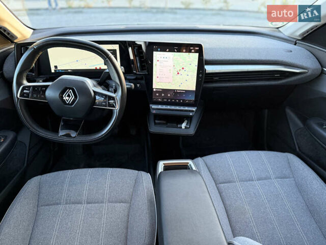 Рено Megane E-Tech 2023 в Городке на Automoto.ua Белый Рено Megane E-Tech, объемом двигателя 0 л и пробегом 18 тыс. км за 22900 $, фото 6 на Automoto.ua