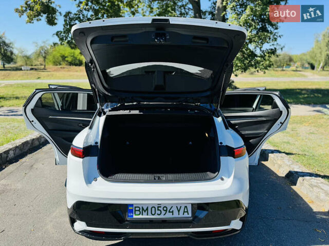 Білий Рено Megane E-Tech, об'ємом двигуна 0 л та пробігом 3 тис. км за 29500 $, фото 14 на Automoto.ua