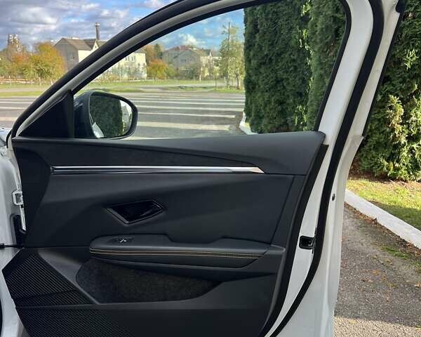 Рено Megane E-Tech 2023 в Дубно на Automoto.ua Белый Рено Megane E-Tech, объемом двигателя 0 л и пробегом 59 тыс. км за 22750 $, фото 30 на Automoto.ua