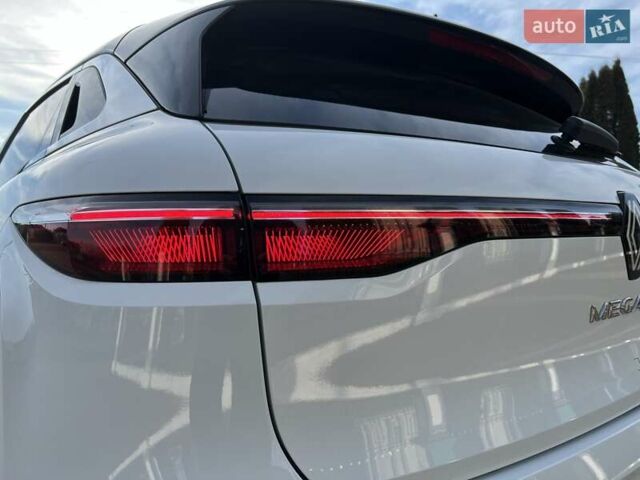 Белый Рено Megane E-Tech, объемом двигателя 0 л и пробегом 2 тыс. км за 24450 $, фото 24 на Automoto.ua