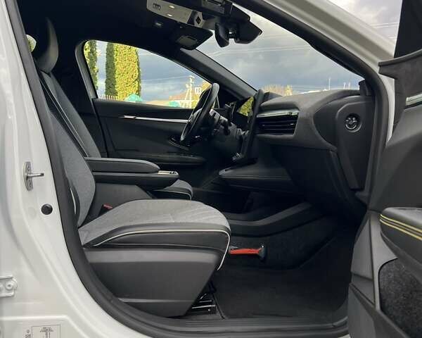 Рено Megane E-Tech 2023 в Дубно на Automoto.ua Белый Рено Megane E-Tech, объемом двигателя 0 л и пробегом 59 тыс. км за 22750 $, фото 31 на Automoto.ua