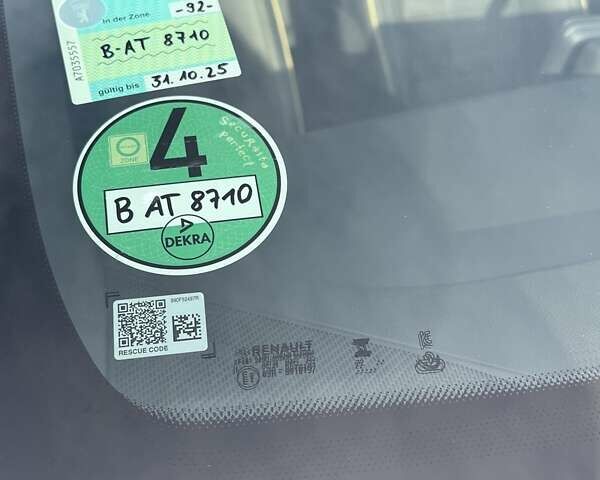 Белый Рено Megane E-Tech, объемом двигателя 0 л и пробегом 2 тыс. км за 24450 $, фото 25 на Automoto.ua