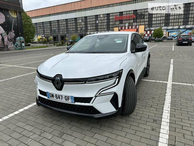 Білий Рено Megane E-Tech, об'ємом двигуна 0 л та пробігом 5 тис. км за 22500 $, фото 23 на Automoto.ua