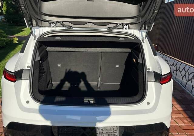 Білий Рено Megane E-Tech, об'ємом двигуна 0 л та пробігом 33 тис. км за 19700 $, фото 18 на Automoto.ua