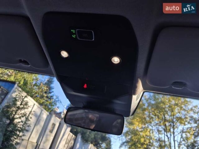 Белый Рено Megane E-Tech, объемом двигателя 0 л и пробегом 7 тыс. км за 20336 $, фото 22 на Automoto.ua