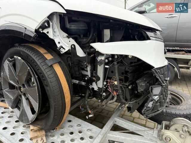 Белый Рено Megane E-Tech, объемом двигателя 0 л и пробегом 10 тыс. км за 9900 $, фото 6 на Automoto.ua