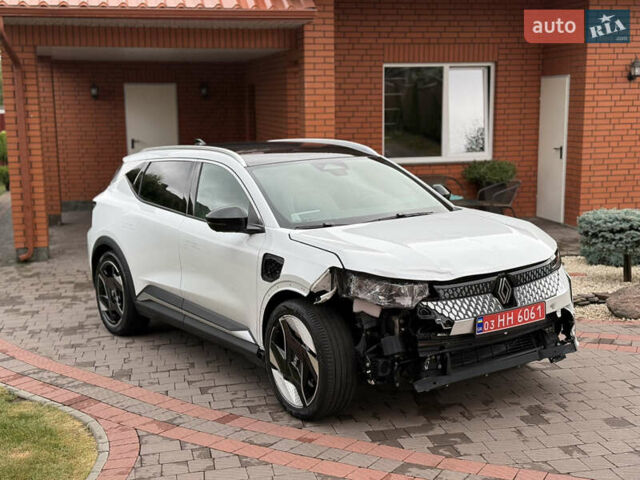Білий Рено Megane E-Tech, об'ємом двигуна 0 л та пробігом 10 тис. км за 19700 $, фото 6 на Automoto.ua