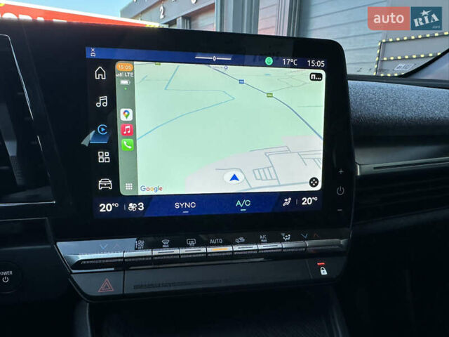 Білий Рено Megane E-Tech, об'ємом двигуна 0 л та пробігом 3 тис. км за 20500 $, фото 16 на Automoto.ua