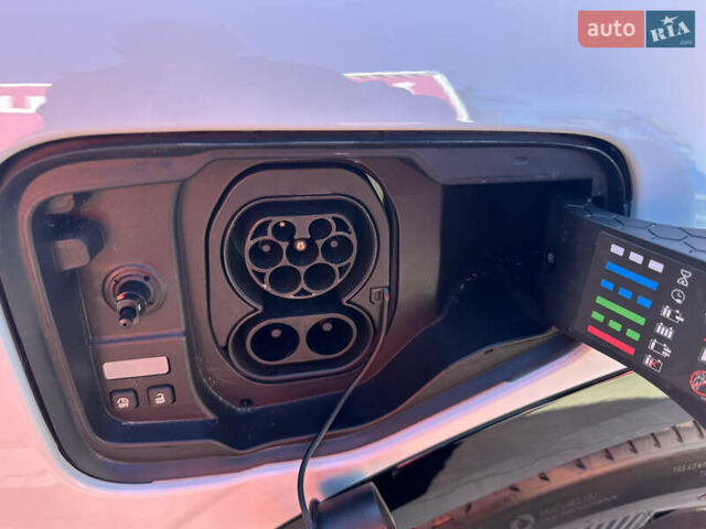 Білий Рено Megane E-Tech, об'ємом двигуна 0 л та пробігом 3 тис. км за 20500 $, фото 24 на Automoto.ua