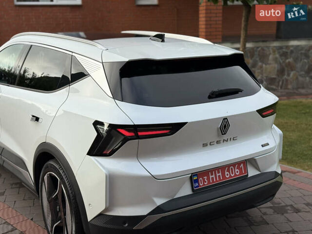 Білий Рено Megane E-Tech, об'ємом двигуна 0 л та пробігом 10 тис. км за 19700 $, фото 99 на Automoto.ua