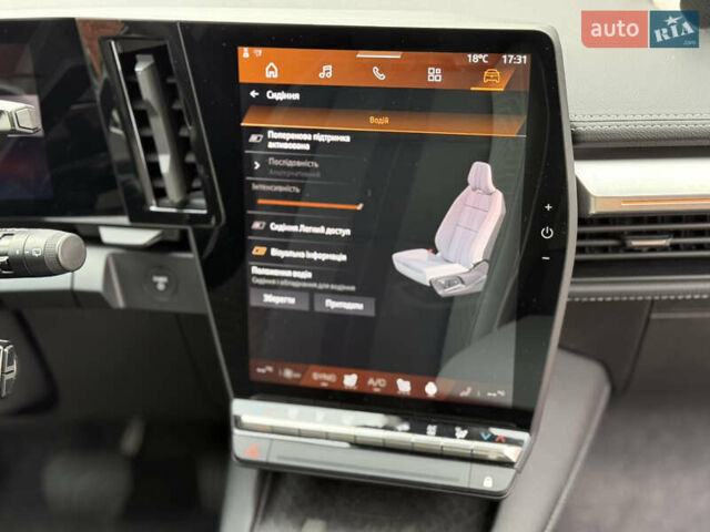 Білий Рено Megane E-Tech, об'ємом двигуна 0 л та пробігом 10 тис. км за 19700 $, фото 85 на Automoto.ua