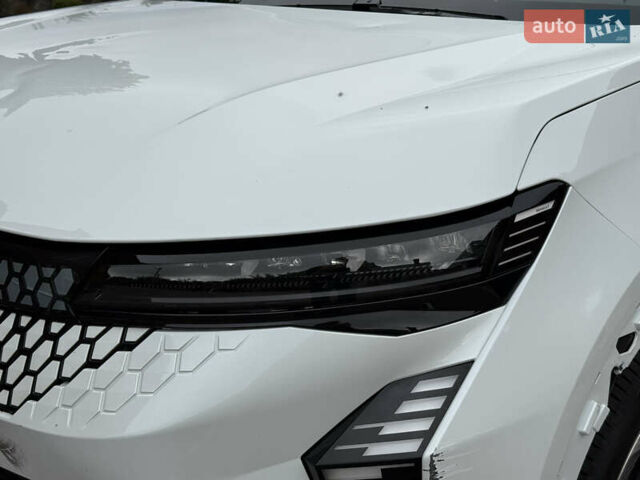 Білий Рено Megane E-Tech, об'ємом двигуна 0 л та пробігом 10 тис. км за 19700 $, фото 32 на Automoto.ua
