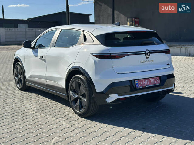 Білий Рено Megane E-Tech, об'ємом двигуна 0 л та пробігом 3 тис. км за 20500 $, фото 3 на Automoto.ua