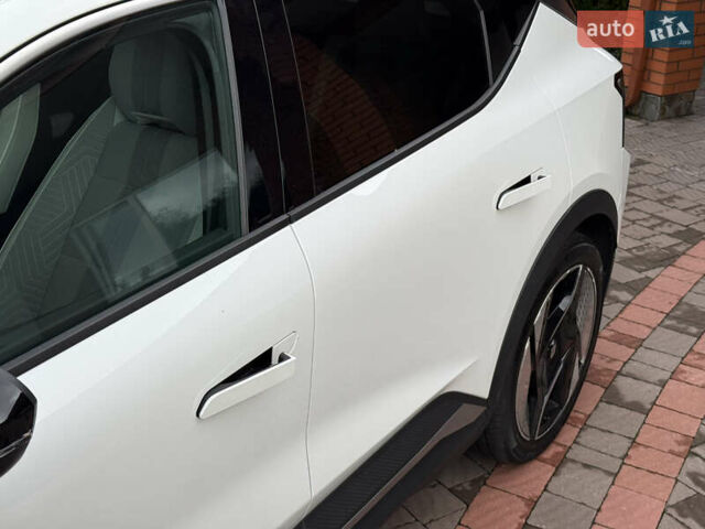 Білий Рено Megane E-Tech, об'ємом двигуна 0 л та пробігом 10 тис. км за 19700 $, фото 9 на Automoto.ua