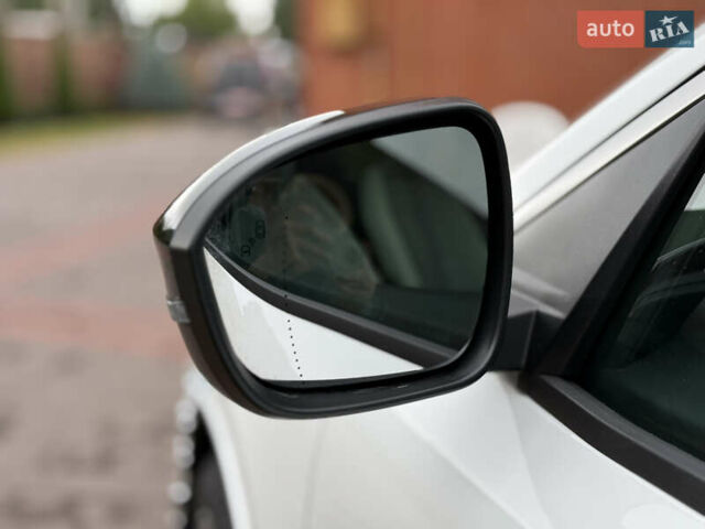Білий Рено Megane E-Tech, об'ємом двигуна 0 л та пробігом 10 тис. км за 19700 $, фото 10 на Automoto.ua