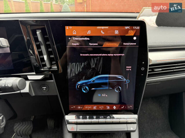 Білий Рено Megane E-Tech, об'ємом двигуна 0 л та пробігом 10 тис. км за 19700 $, фото 56 на Automoto.ua