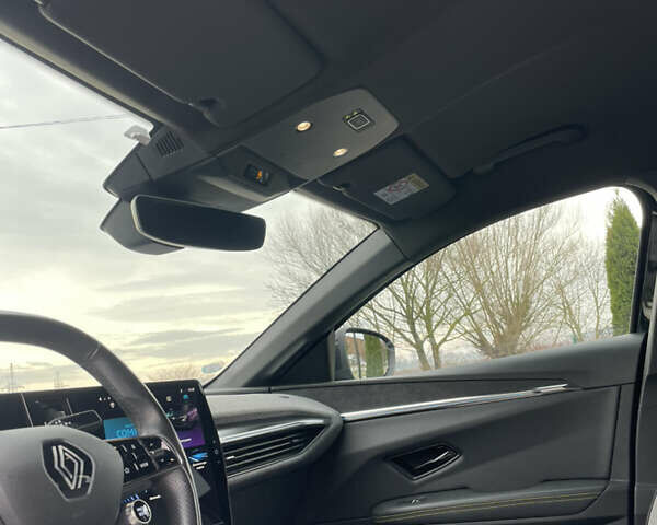 Чорний Рено Megane E-Tech, об'ємом двигуна 0 л та пробігом 111 тис. км за 21900 $, фото 23 на Automoto.ua