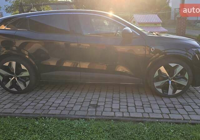 Чорний Рено Megane E-Tech, об'ємом двигуна 0 л та пробігом 103 тис. км за 19200 $, фото 3 на Automoto.ua