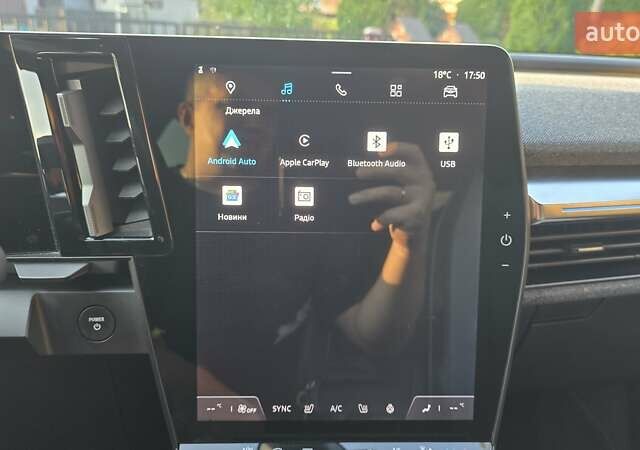 Чорний Рено Megane E-Tech, об'ємом двигуна 0 л та пробігом 103 тис. км за 19200 $, фото 23 на Automoto.ua