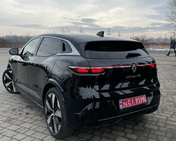 Чорний Рено Megane E-Tech, об'ємом двигуна 0 л та пробігом 111 тис. км за 21900 $, фото 4 на Automoto.ua