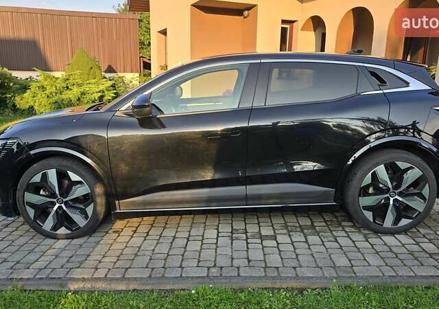 Чорний Рено Megane E-Tech, об'ємом двигуна 0 л та пробігом 103 тис. км за 19200 $, фото 7 на Automoto.ua