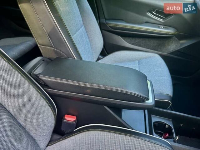 Чорний Рено Megane E-Tech, об'ємом двигуна 0 л та пробігом 4 тис. км за 14500 $, фото 71 на Automoto.ua