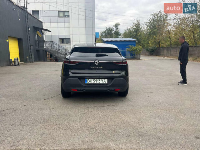 Черный Рено Megane E-Tech, объемом двигателя 0 л и пробегом 60 тыс. км за 19500 $, фото 3 на Automoto.ua