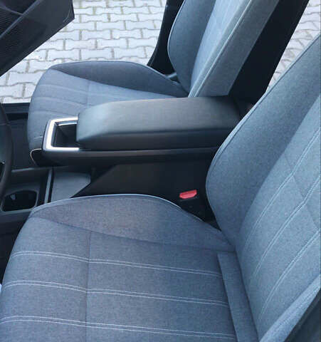 Черный Рено Megane E-Tech, объемом двигателя 0 л и пробегом 107 тыс. км за 17999 $, фото 10 на Automoto.ua