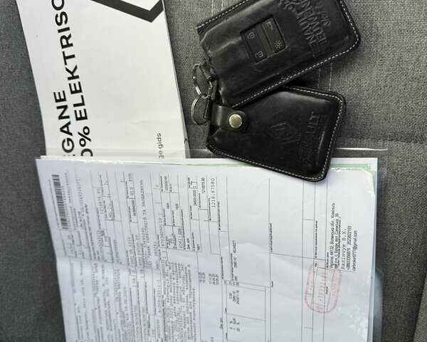 Чорний Рено Megane E-Tech, об'ємом двигуна 0 л та пробігом 143 тис. км за 17400 $, фото 10 на Automoto.ua