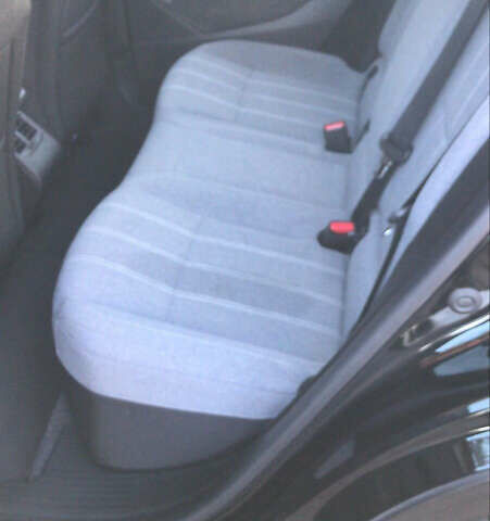 Черный Рено Megane E-Tech, объемом двигателя 0 л и пробегом 107 тыс. км за 17999 $, фото 12 на Automoto.ua