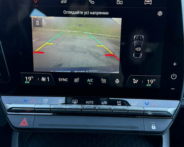 Черный Рено Megane E-Tech, объемом двигателя 0 л и пробегом 4 тыс. км за 22900 $, фото 12 на Automoto.ua