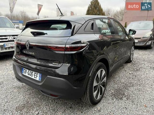 Черный Рено Megane E-Tech, объемом двигателя 0 л и пробегом 72 тыс. км за 21999 $, фото 2 на Automoto.ua