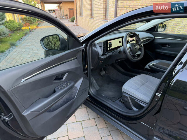 Черный Рено Megane E-Tech, объемом двигателя 0 л и пробегом 4 тыс. км за 22900 $, фото 8 на Automoto.ua