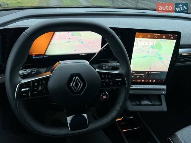 Черный Рено Megane E-Tech, объемом двигателя 0 л и пробегом 6 тыс. км за 28250 $, фото 37 на Automoto.ua